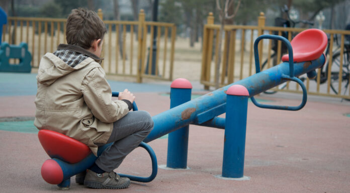Childhood loneliness does not help isolated adolescents reconnect, 6-year study finds